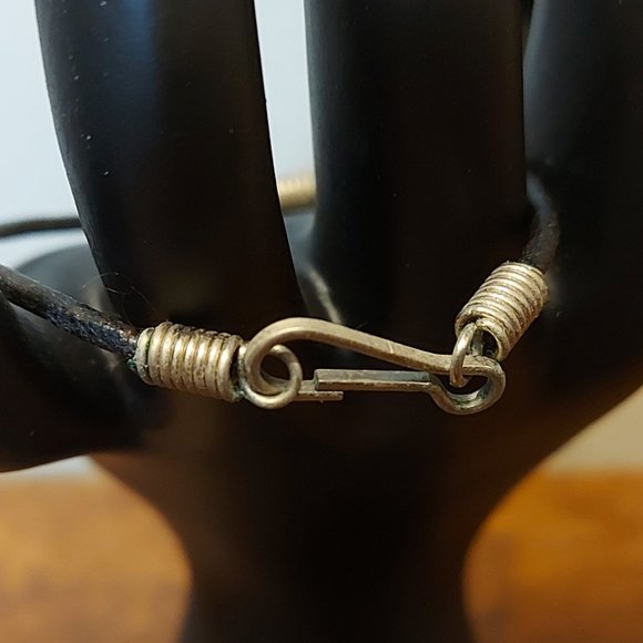 Vintage Children's Fish Bracelet - Picture 5 of 5